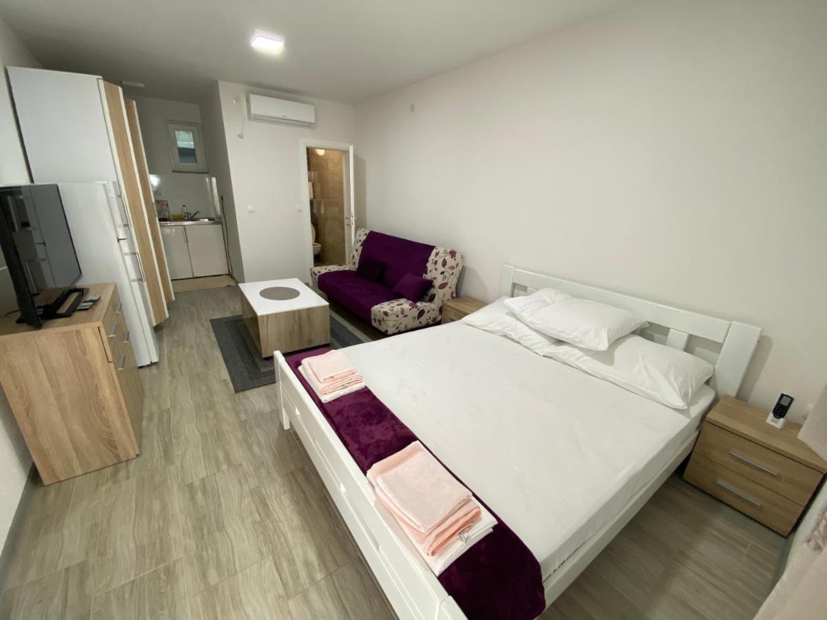 Apartmani Anita 斯塔利格拉德-帕克利尼卡 外观 照片