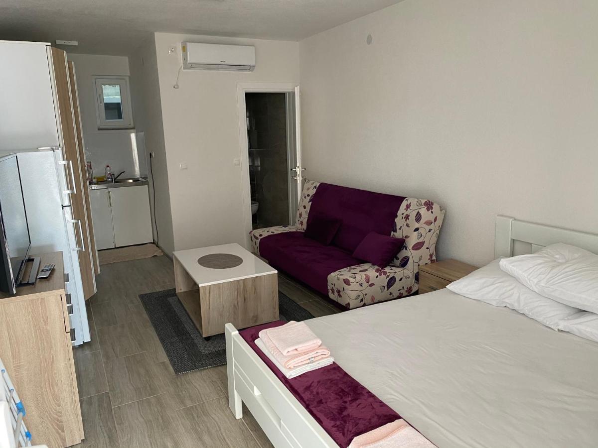 Apartmani Anita 斯塔利格拉德-帕克利尼卡 外观 照片